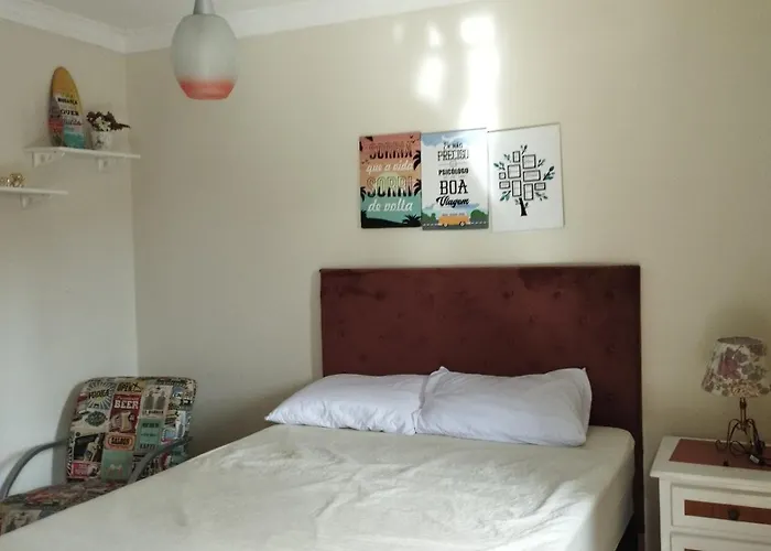 Casa c/ Piscina e Área Gourmet, 5 min da praia.